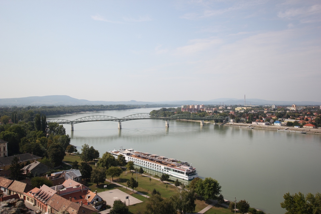 ŠTÚROVO SLOVAKYA Tarih Gezisi